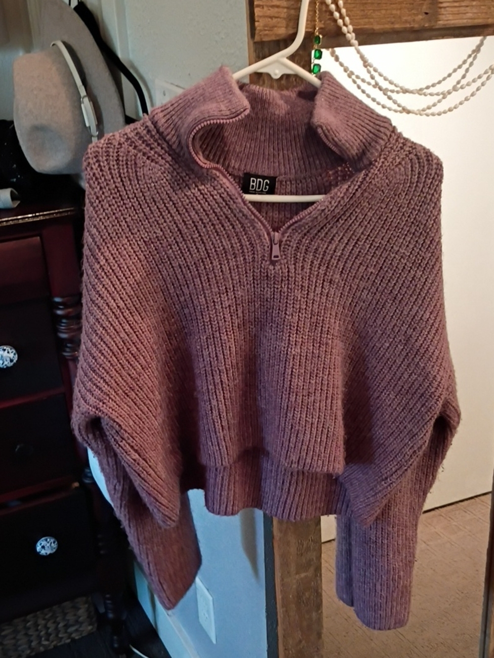 BDG Cropped Ribbed Half-Zip Sweater in Mauve